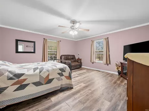 Bedroom - 282 Wyler Ln, Mitchell, IN 47446 photo 2 of 6