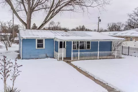 817 W Edgar Ave, Mishawaka, IN 46545
