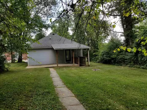 215 E 15th St, Bloomington, IN 47408 photo 13