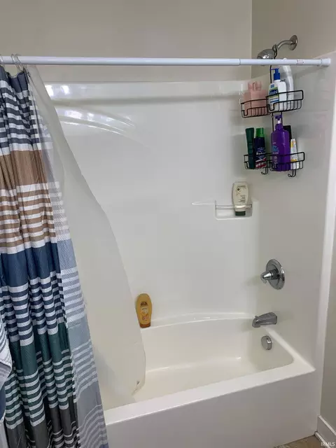 215 E 15th St, Bloomington, IN 47408 photo 9