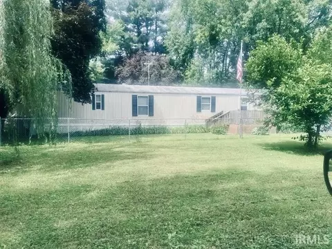 6798 E Rest-a-while Ln, Monticello, IN 47960
