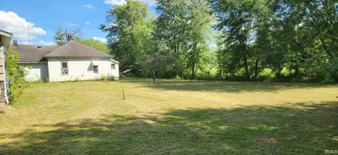 Exterior - 11645 E 1st St, Bicknell, IN 47512 photo 3 of 11
