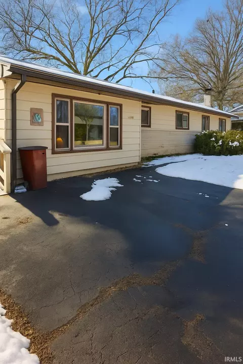 603 W Green Rd, Bloomington, IN 47403