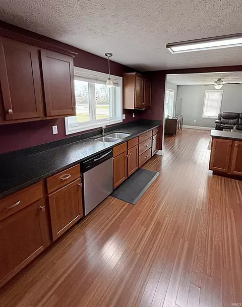 411 S 100 E, Washington, IN 47501 photo 6