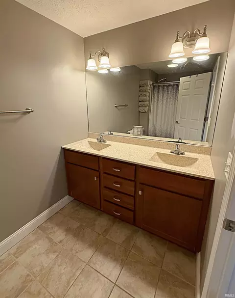 411 S 100 E, Washington, IN 47501 photo 15