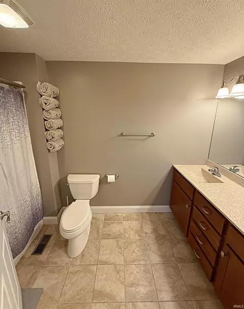 411 S 100 E, Washington, IN 47501 photo 14