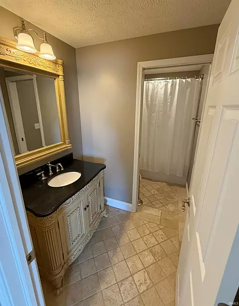 411 S 100 E, Washington, IN 47501 photo 21