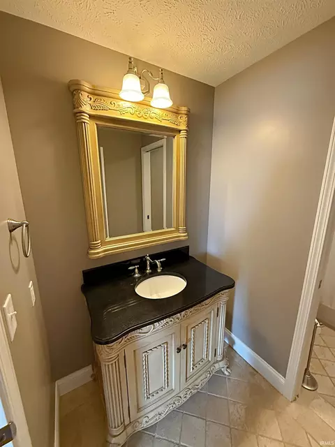 411 S 100 E, Washington, IN 47501 photo 20