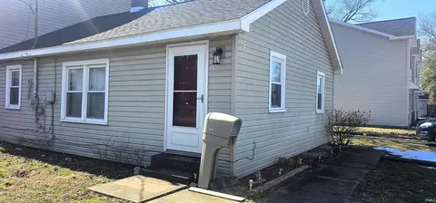 219 E Taylor St, Boonville, IN 47601