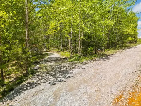 4693 S Calloway Dr, Hardinsburg, IN 47125