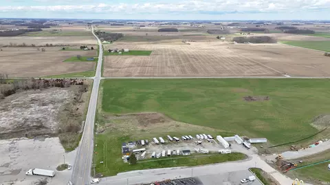 77 E Wall Rd, Warren, IN 46792 photo 8