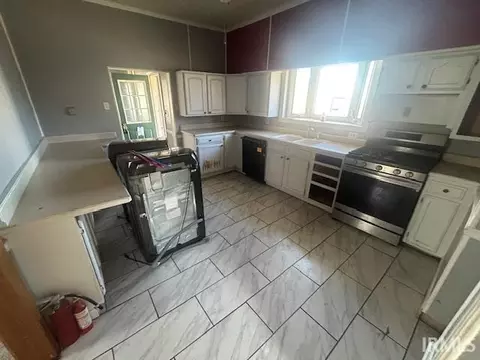 Kitchen - 33 E Warren St, Peru, IN 46970 photo 1 of 1