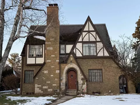 2007 Cedar St, South Bend, IN 46617
