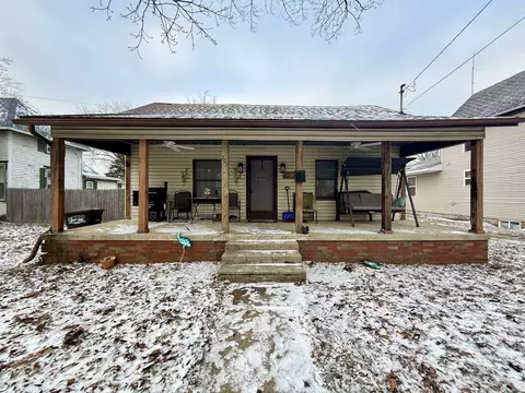 207 E Lisle St, Kendallville, IN 46755