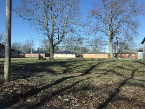 1810 W 9th St, Marion, IN 46953