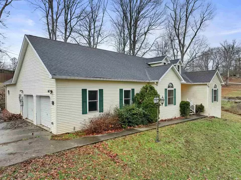 572 Bex Addition Dr, Bedford, IN 47421 photo 2