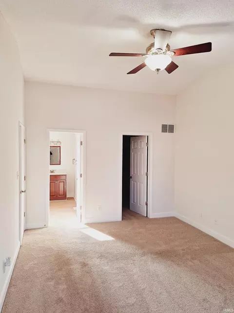 4318 E Cricket Knl, Bloomington, IN 47401 photo 11