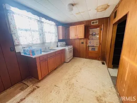 Kitchen - 504 S Mill St, Fairmount, IN 46928 photo 1 of 1