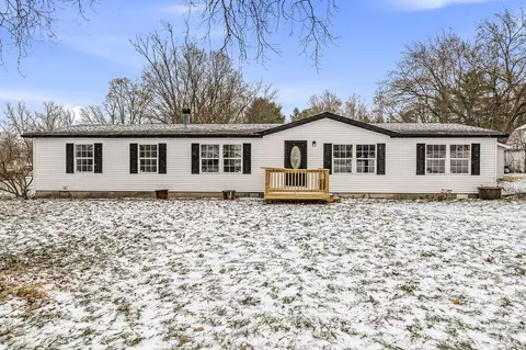 1628 S Spring St, Mishawaka, IN 46544