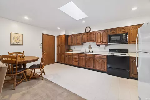 3260 E Mattatha Dr, Bloomington, IN 47401 photo 9