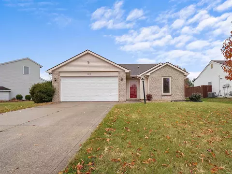 5514 Senna Dr, Fort Wayne, IN 46804