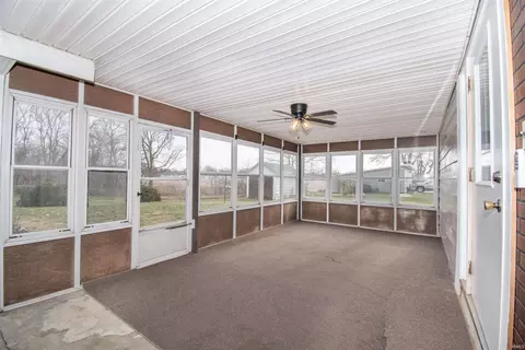 Exterior - 915 Hawpatch St, Lagrange, IN 46761 photo 7 of 10