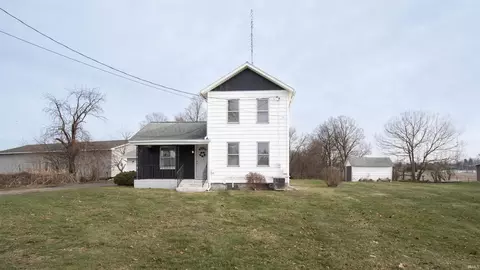 Exterior - 915 Hawpatch St, Lagrange, IN 46761 photo 10 of 10