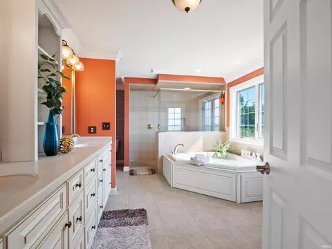 Bath - 8217 E Constitution Dr, Syracuse, IN 46567 photo 1 of 3