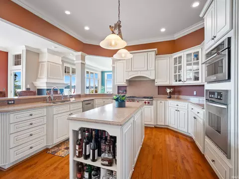 Kitchen - 8217 E Constitution Dr, Syracuse, IN 46567 photo 2 of 4