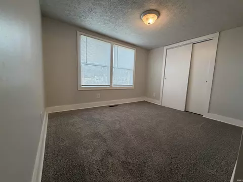 101 M St, Bedford, IN 47421 photo 17