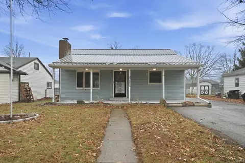 2714 Stanford Ave, Fort Wayne, IN 46808