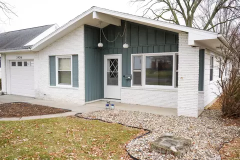 2426 White Oak Ave, Fort Wayne, IN 46805