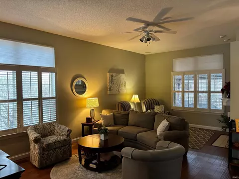Living - 502 E Hickory Stick Ct, Bloomington, IN 47401 photo 2 of 5