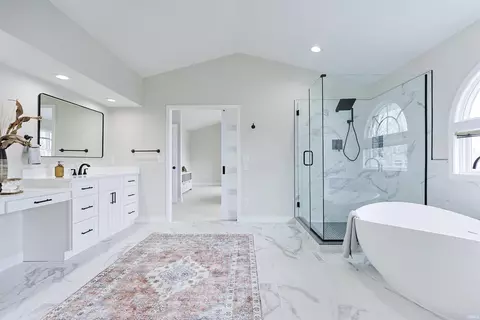 Bath - 15626 Cold Spring Ct, Granger, IN 46530 photo 3 of 3