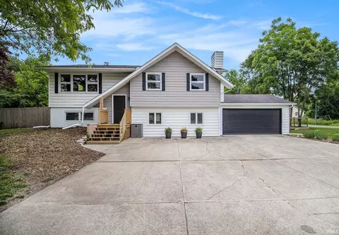 Exterior - 60220 Ruby St, South Bend, IN 46614 photo 1 of 4