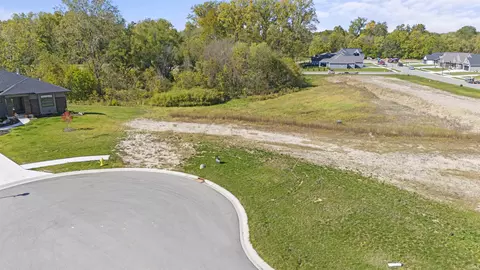 2051 Links Ln #109, Auburn, IN 46706