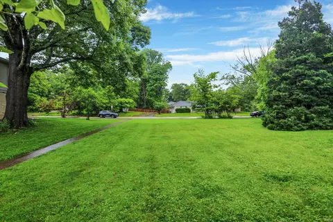 920 S Highland Ave, Bloomington, IN 47401