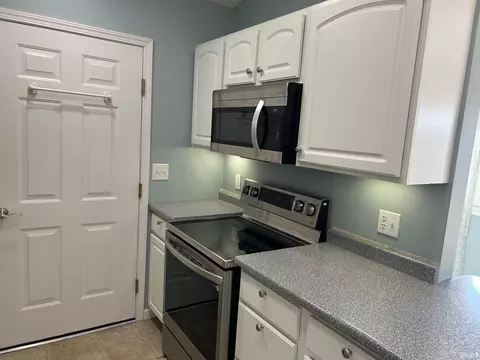 Kitchen - 3849 S Cramer Cir, Bloomington, IN 47403 photo 1 of 3