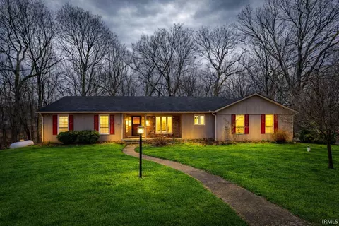 1826 Arrowhead Dr, West Lafayette, IN 47906