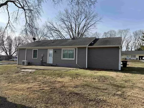 111 Riley Meadows Dr, Delphi, IN 46923 photo 2