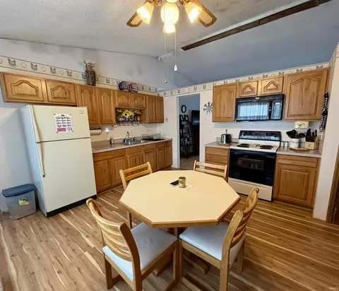 111 Riley Meadows Dr, Delphi, IN 46923 photo 7