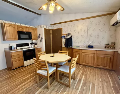 111 Riley Meadows Dr, Delphi, IN 46923 photo 10