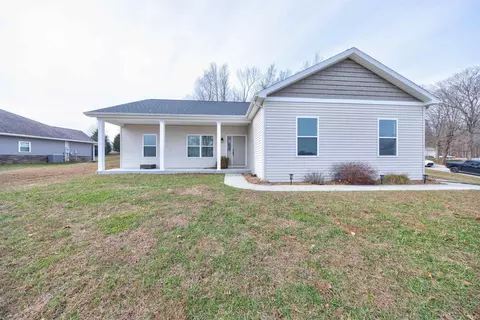 1911 S A St, Jasper, IN 47546