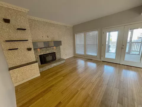 Living - 804 W Dodds St, Bloomington, IN 47403 photo 1 of 3