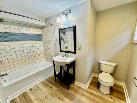 Bath - 804 W Dodds St, Bloomington, IN 47403 photo 4 of 4