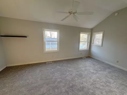 Bedroom - 804 W Dodds St, Bloomington, IN 47403 photo 2 of 3