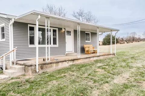 925 Harold Smith Rd, Bedford, IN 47421 photo 3