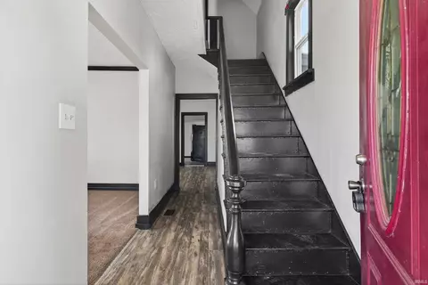 Entry Way - 213 N 8th St, Mitchell, IN 47446 photo 1 of 6