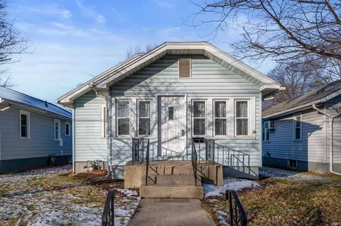 421 S Hutchinson St, Muncie, IN 47303