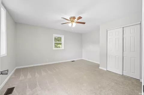 Bedroom - 492 W Maple St, Wabash, IN 46992 photo 2 of 4